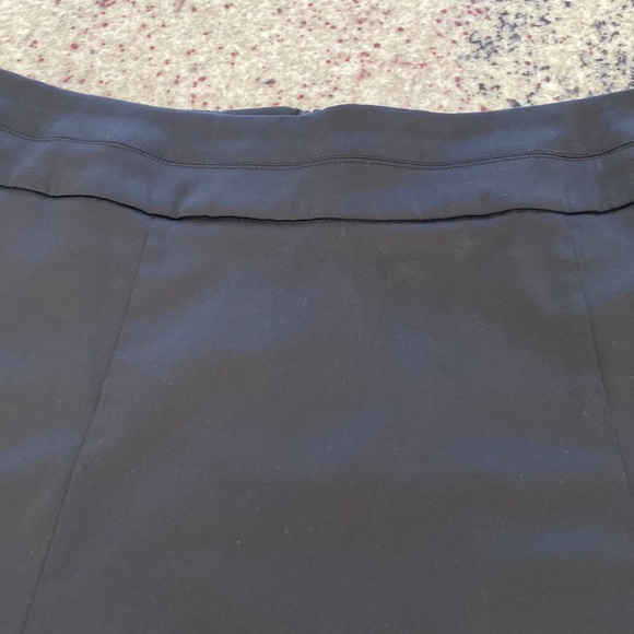Vintage black satin skirt - Picture 3 of 5